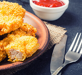 Tenders empanizado con dip ranch jalapeño